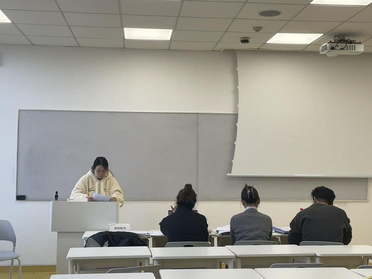 561ef944193e48df263f970235d1d714