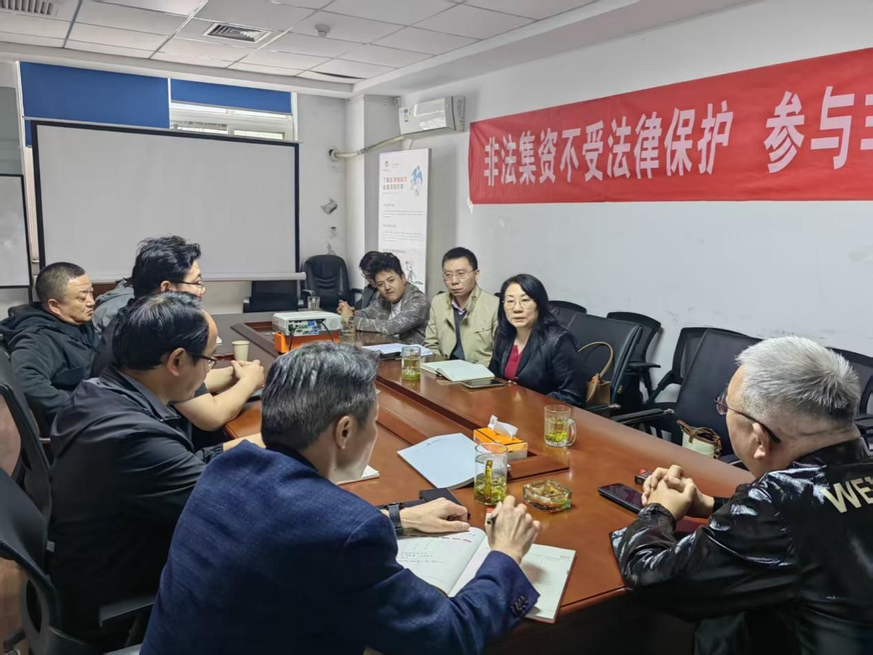 414081dc2b0c41816a93ecbdd1810596