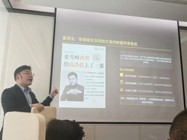 f6412004859eb25fe7637f14cce7ef56